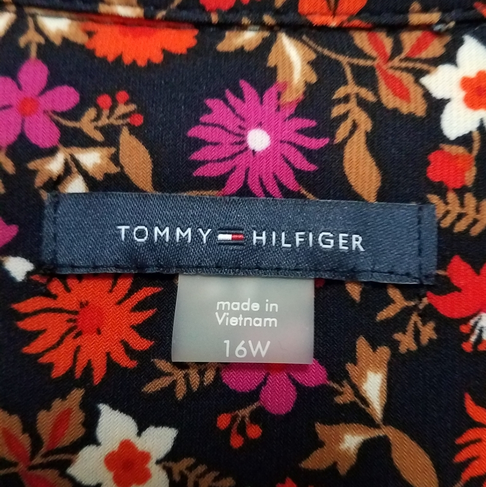 Tommy Hilfiger Ditsy Floral-Print Shirtdress - Picture 12 of 15